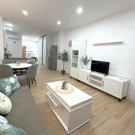 Apartment Evans Realty Bm Lujoso Y Moderno Estudio